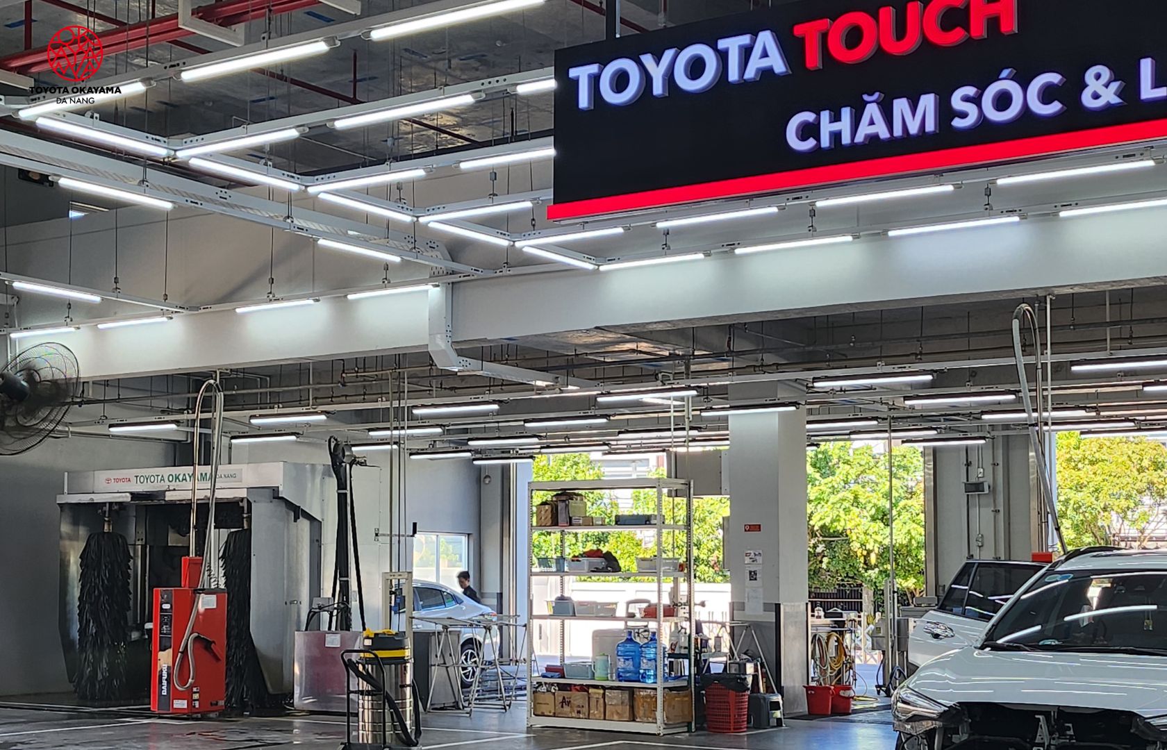 bảo trì hệ thống điện showroom ô tô 